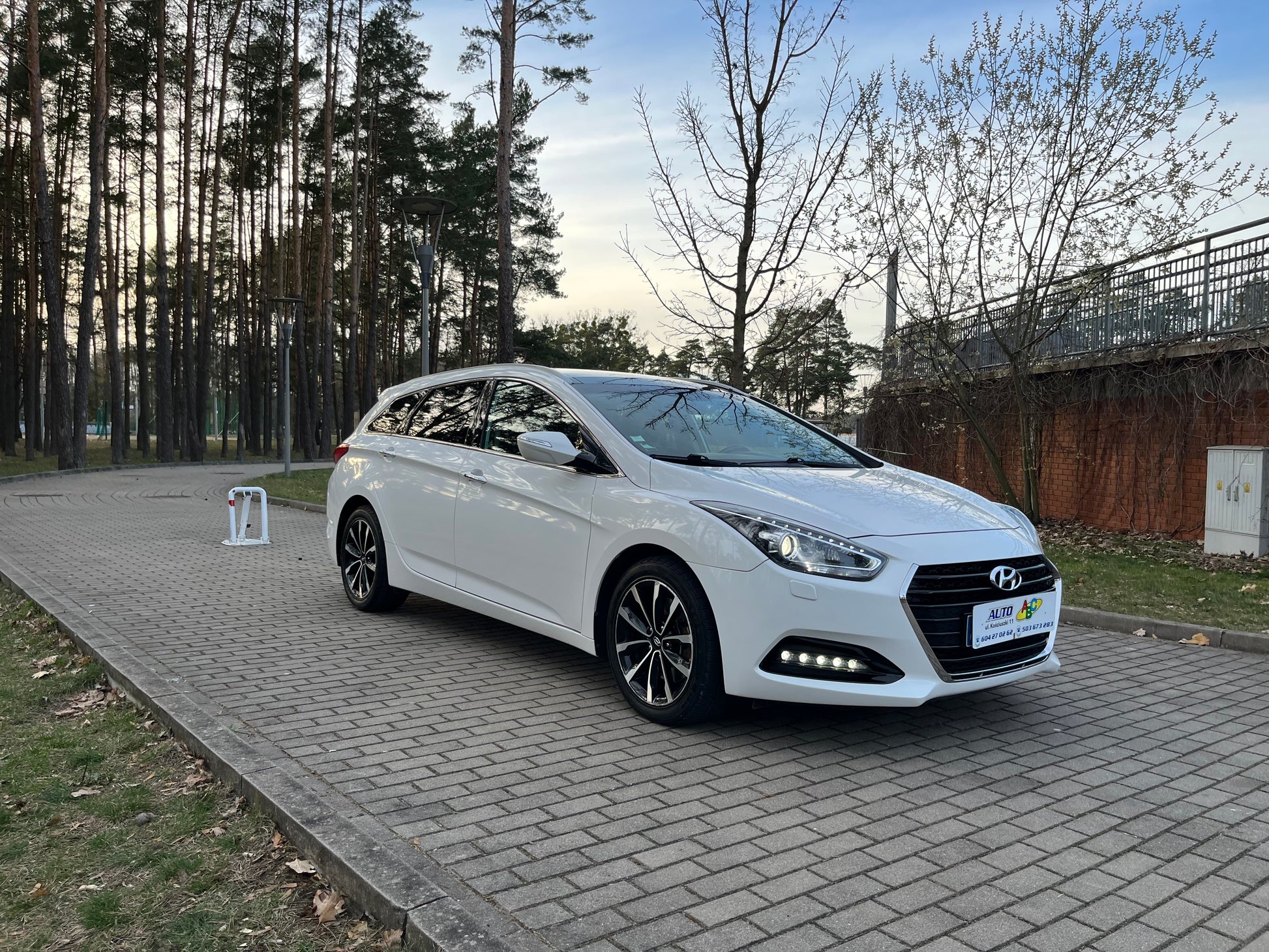 Hyundai i40 Kombi blue 1.7 CRDi DCT Premium