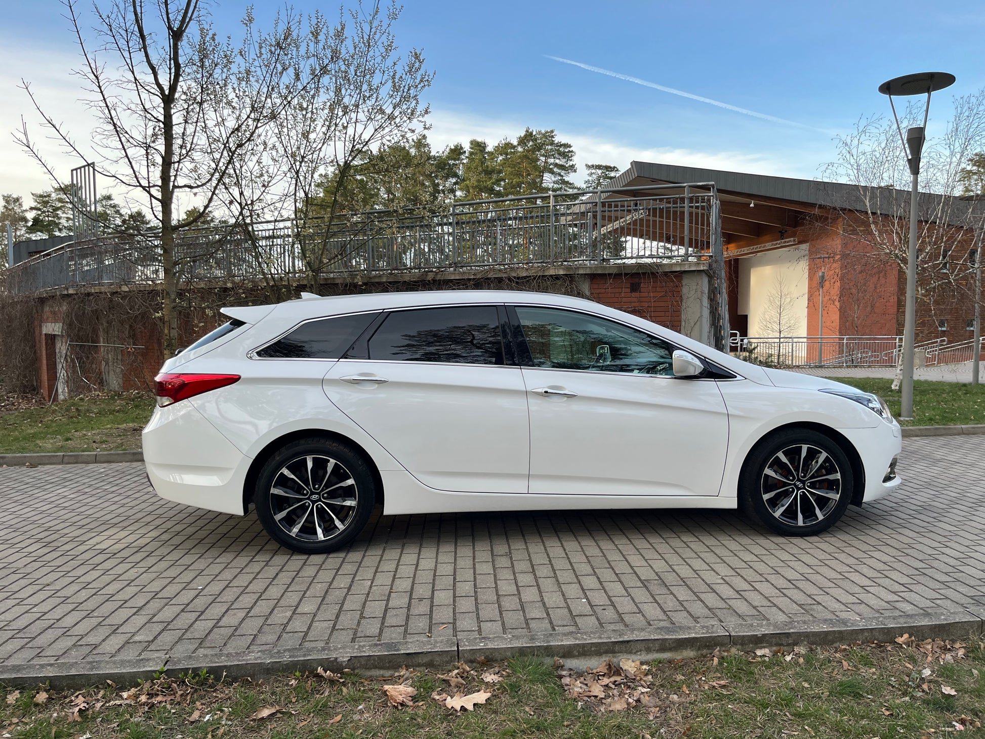 Hyundai i40 Kombi blue 1.7 CRDi DCT Premium