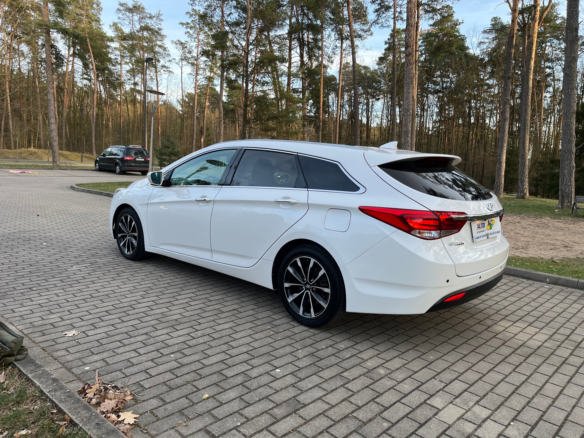Hyundai i40 Kombi blue 1.7 CRDi DCT Premium