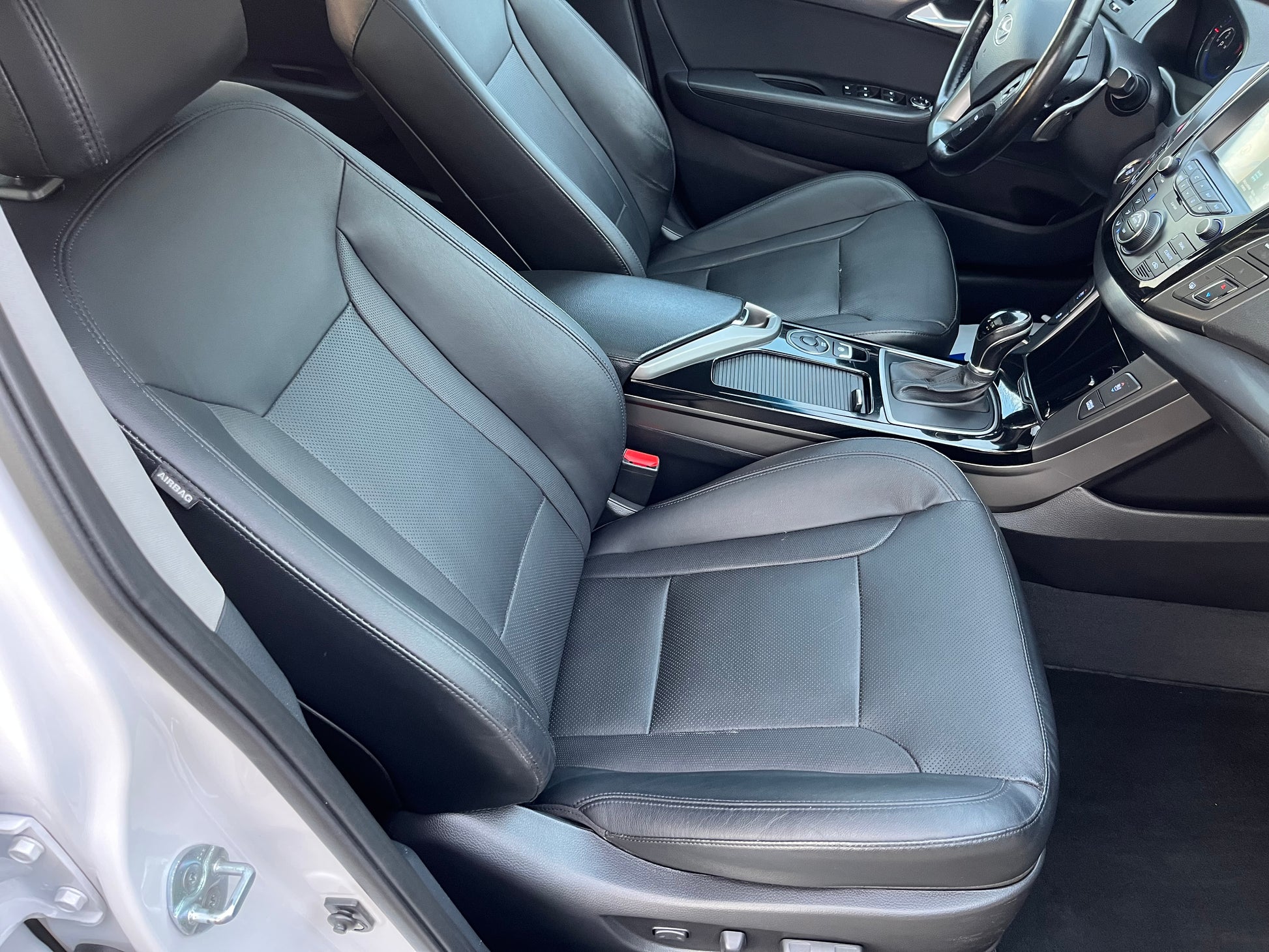 Hyundai i40 Kombi blue 1.7 CRDi DCT Premium