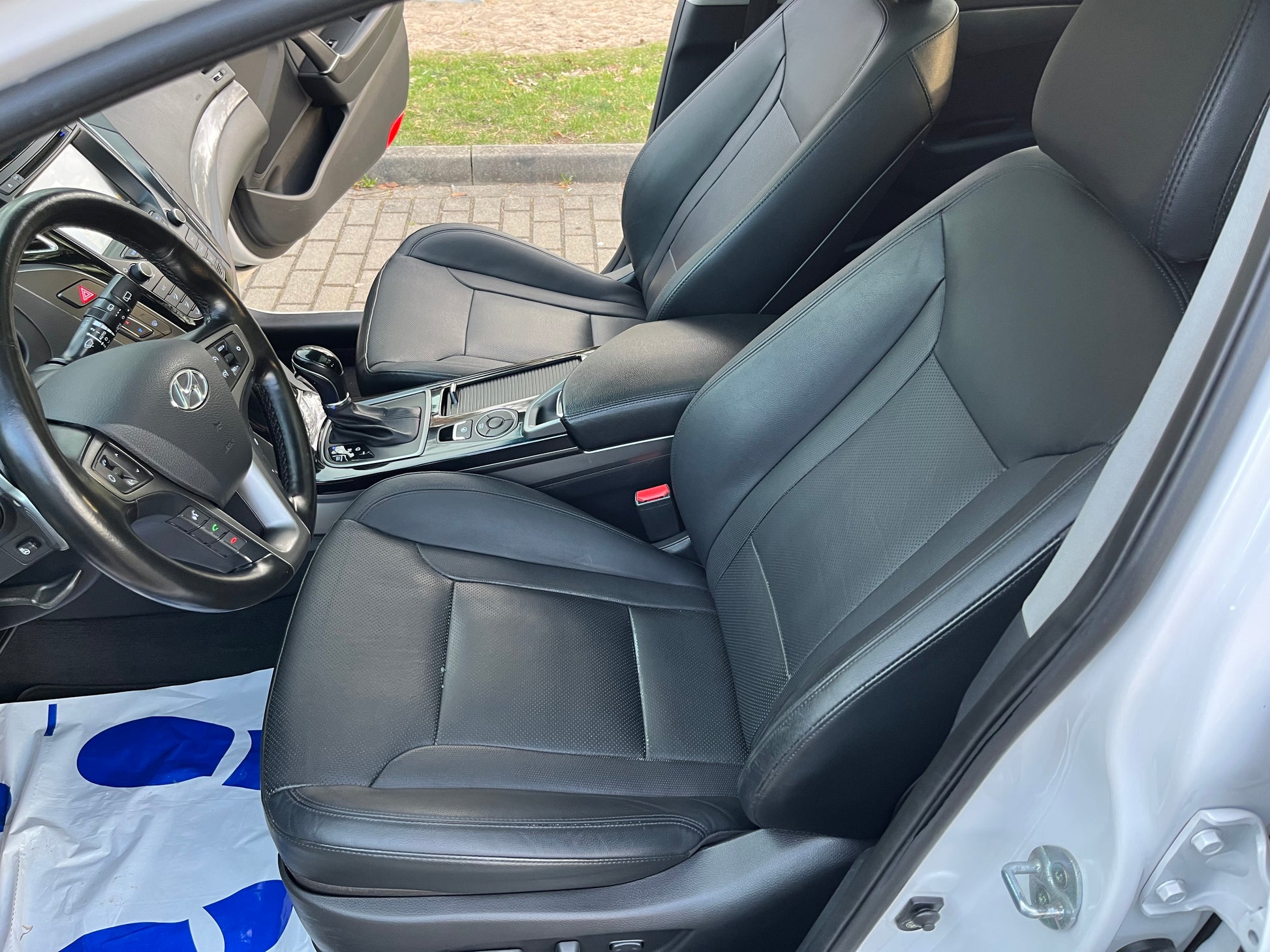 Hyundai i40 Kombi blue 1.7 CRDi DCT Premium