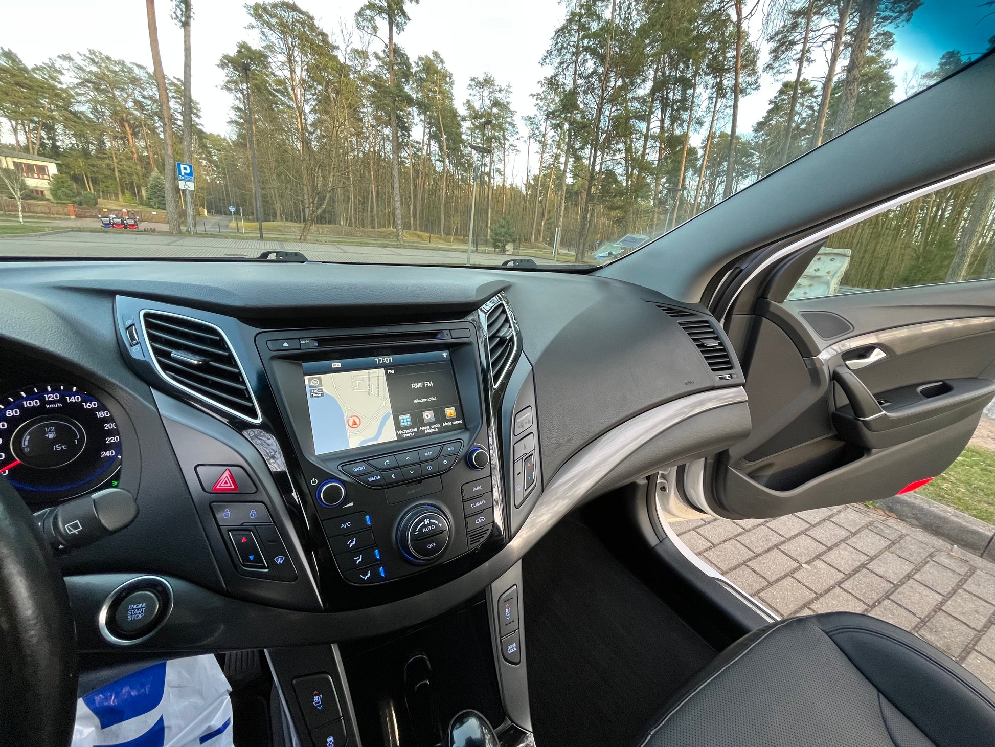 Hyundai i40 Kombi blue 1.7 CRDi DCT Premium