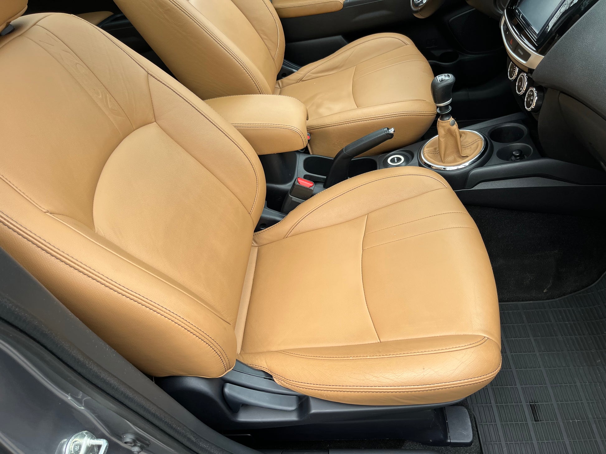 Mitsubishi ASX 1.6 DID Invite 4WD AS&G